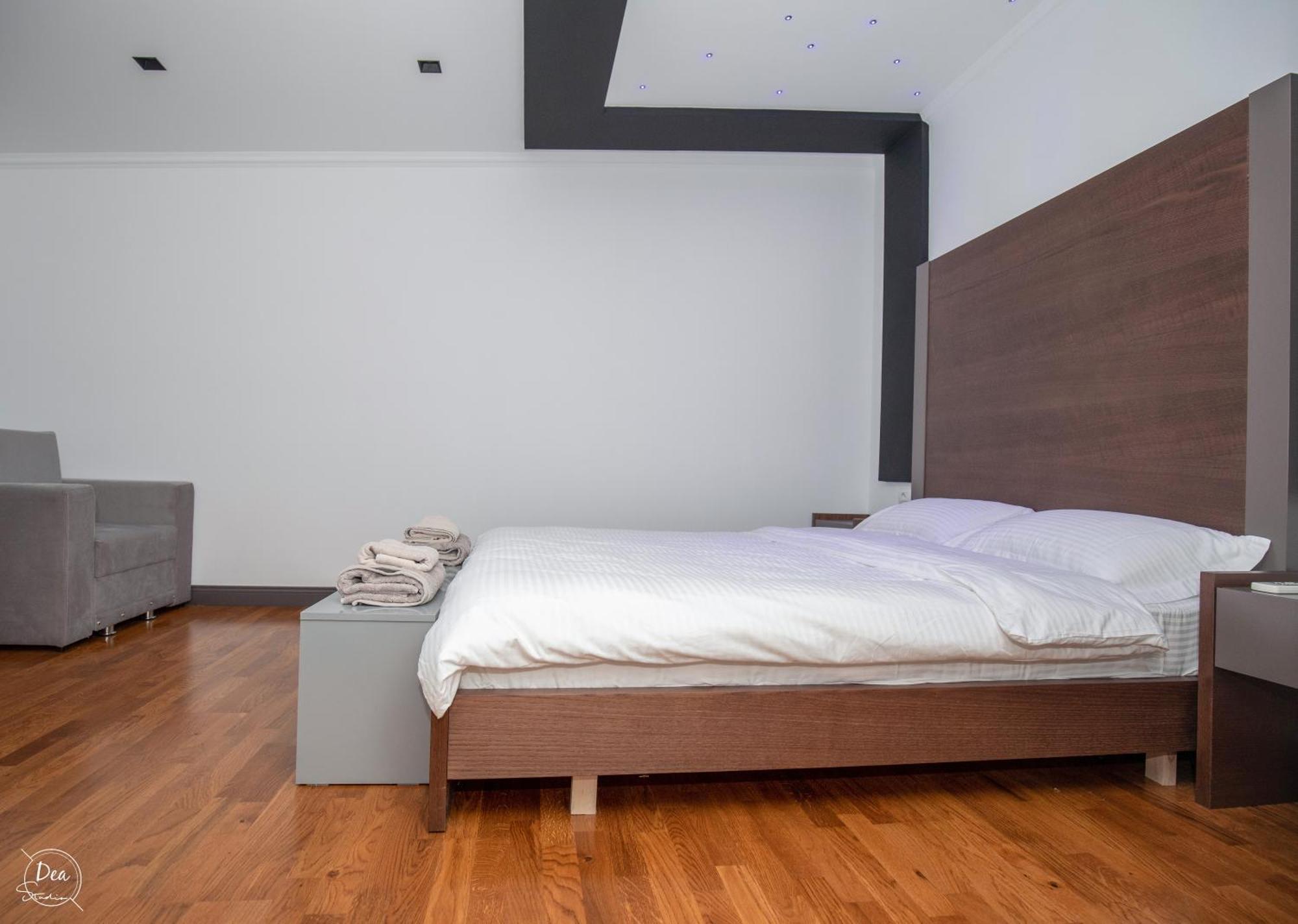 Suite Terrace Rooms & Apartments Korce Exteriér fotografie