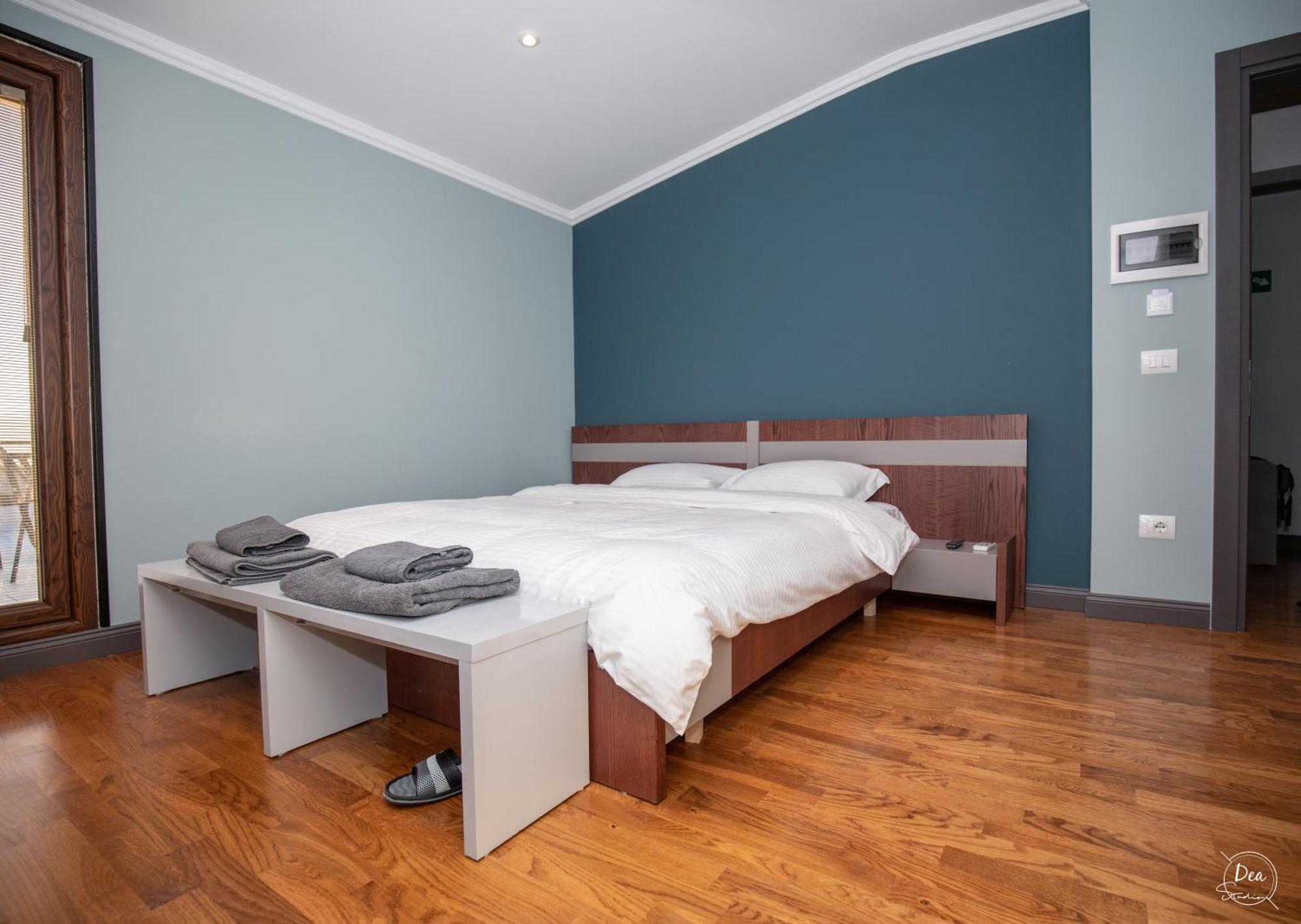 Suite Terrace Rooms & Apartments Korce Exteriér fotografie